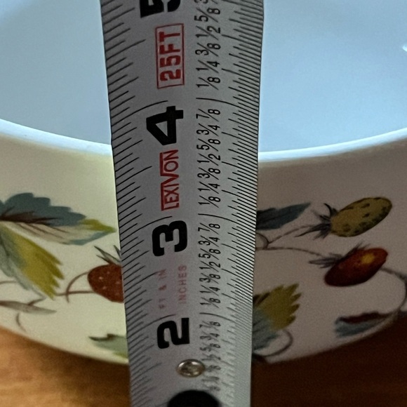 Royal Worcester "Strawberry Fair" Fine Porcelain Oven to Table Casserole Dish - Picture 7 of 9